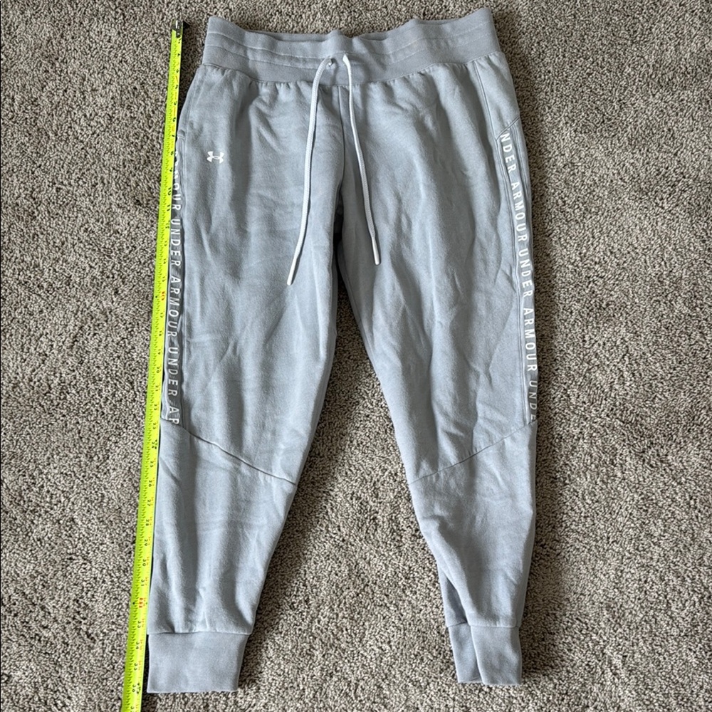Under Armour Gray Sweatpants with Tapered Leg and Elastic Cuffs